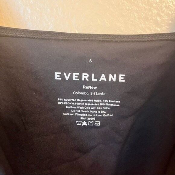 NWT Everlane The V-Neck Onepiece Swimsuit Black Small - Picture 11 of 12